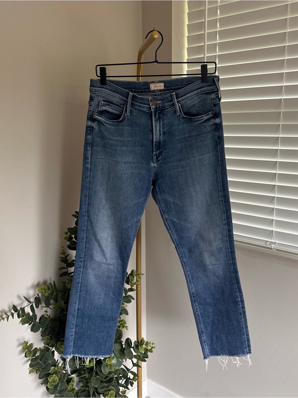 MOTHER Mid Rise Dazzler Crop
